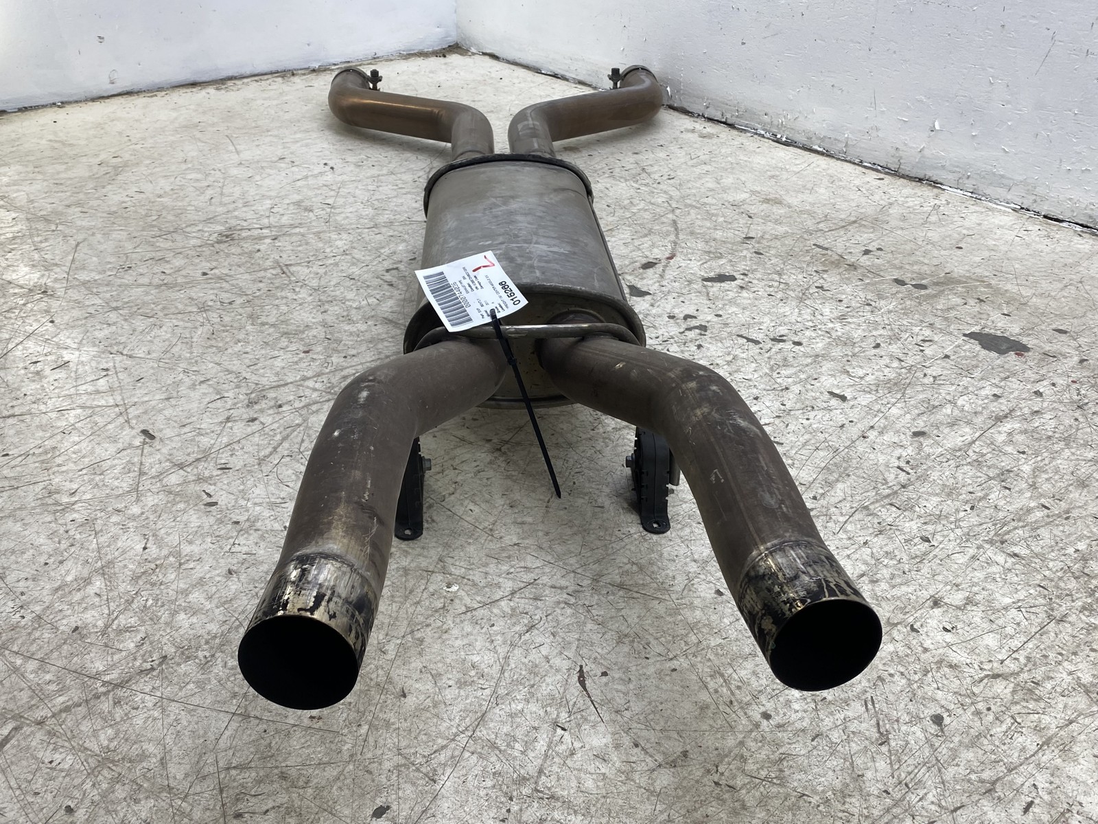 2010-2020 BENTLEY MULSANNE CENTER MIDDLE EXHAUST MUFFLER PIPE SYSTEM 3Y0253200