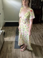 Lulus - Wrap Maxi Dress in Yellow Floral Print Size: XsS Originally $80+ Tags