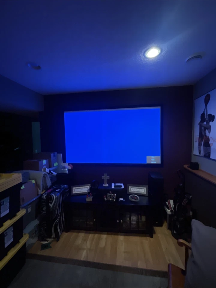 BARELY USED Optoma UHD35x 4K UHD Projector - Image 3 of 4