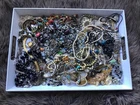 Huge Lot Of Vintage Costume Jewellery From The Williams Estate - Lot 3