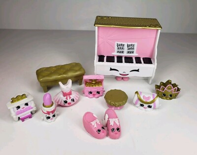 Shopkins Playful Piano Set Complete with Bonus Cutie Car