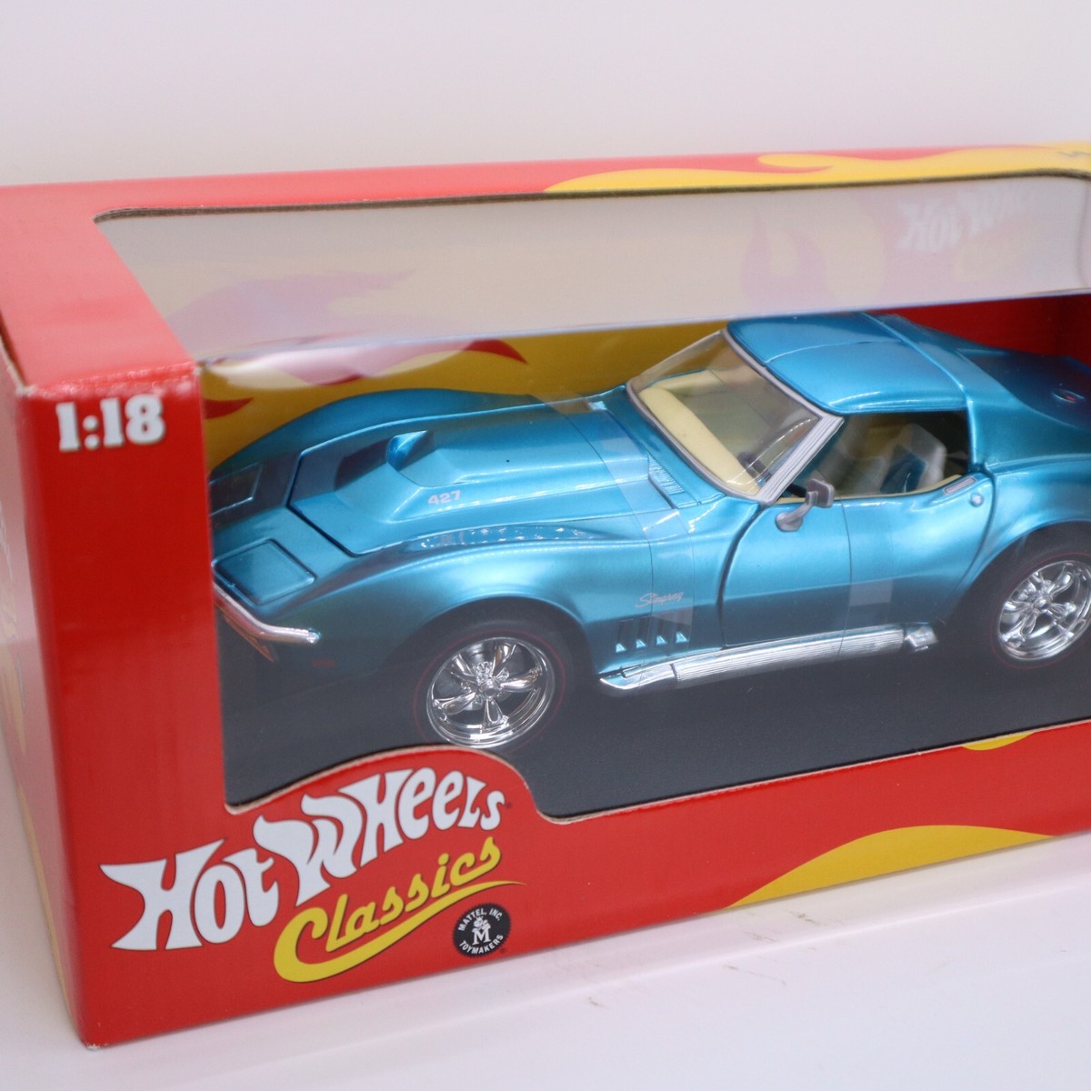 ホットウィール ‘69 CORVETTE 1/18,1/64 2台 Amazon.com: Hot Wheels '69 Corvette Racer Die-cast Car 1:64