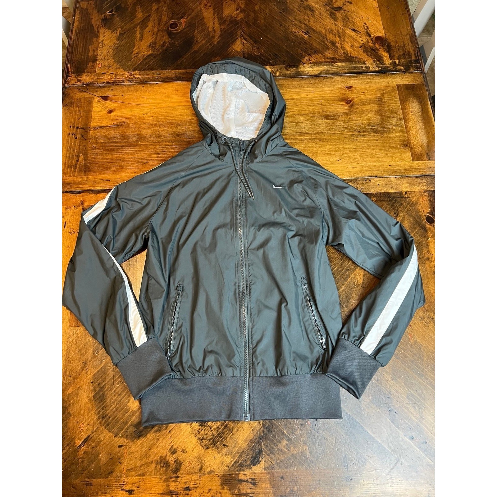 Nike Jacket Women's Medium Black/White Windbreaker Full Zip Hooded Pockets