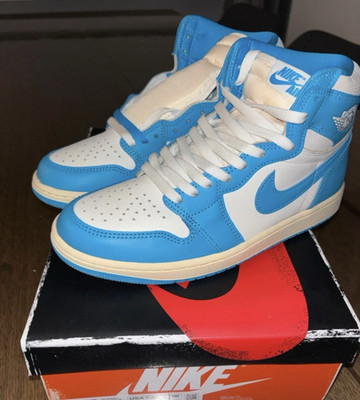 Nike Air Jordan 1 High Top Sneaker Blue and sail EU 43