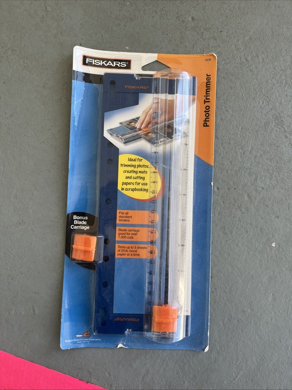 Fiskars Photo Trimmer 8.5” 12-9589 Scrapbook Photos Craft 2638