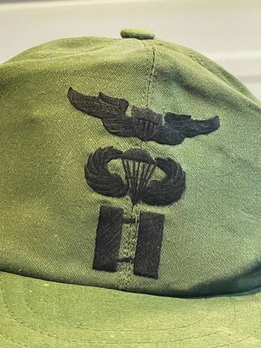 Vintage Vietnam Era US Army Captain Hat Cap Green Theater Made Embroidered - Picture 2 of 9