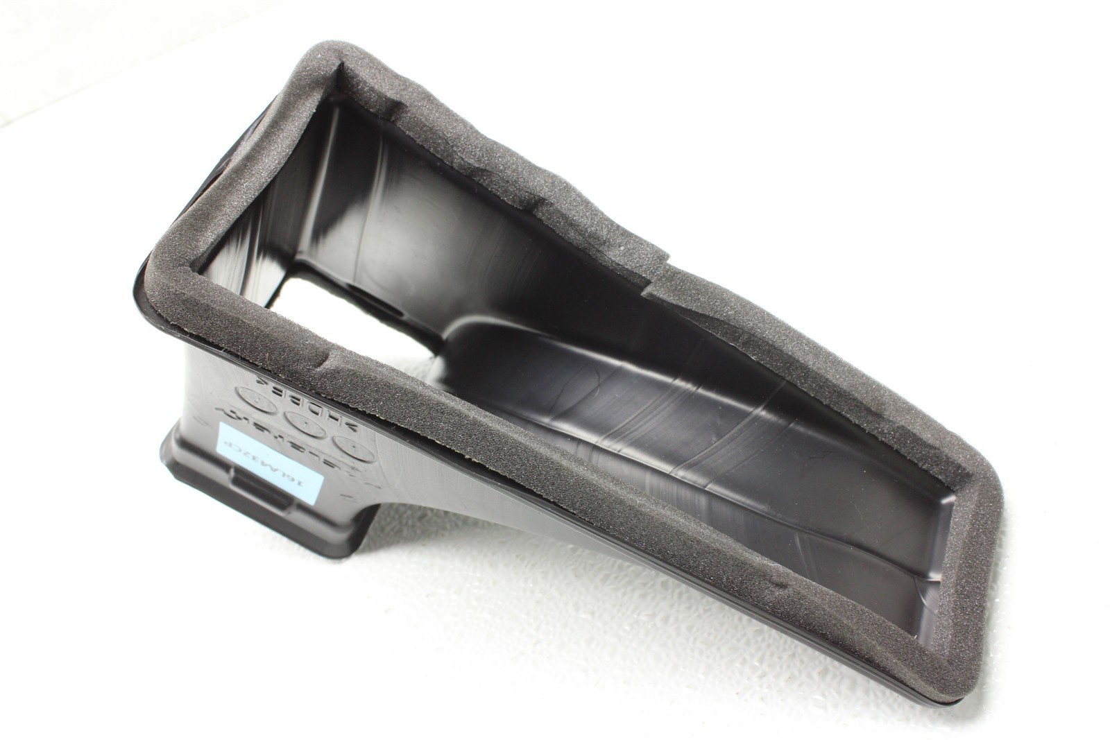 McLaren Artura 2025 Front Left Air vent P/N 16LA432CP