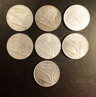 Italia lote de 7 monedas de 10 liras abajo descripción.