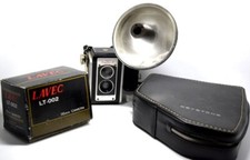 Vintage KODAK DUAFLEX II Camera w/ Flasholder, Lavec LT-002, Keystone cameras