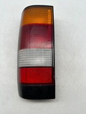 Opel Kadett D Caravan Rücklicht Rückleuchte links rear light left 53302R3 E783