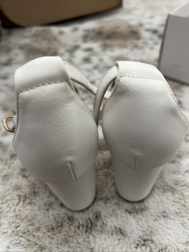 Sandalias de tacón bajo DREAM PAIRS para mujer, talla 6,5, blancas/pu, trozos - Imagen 4 de 7