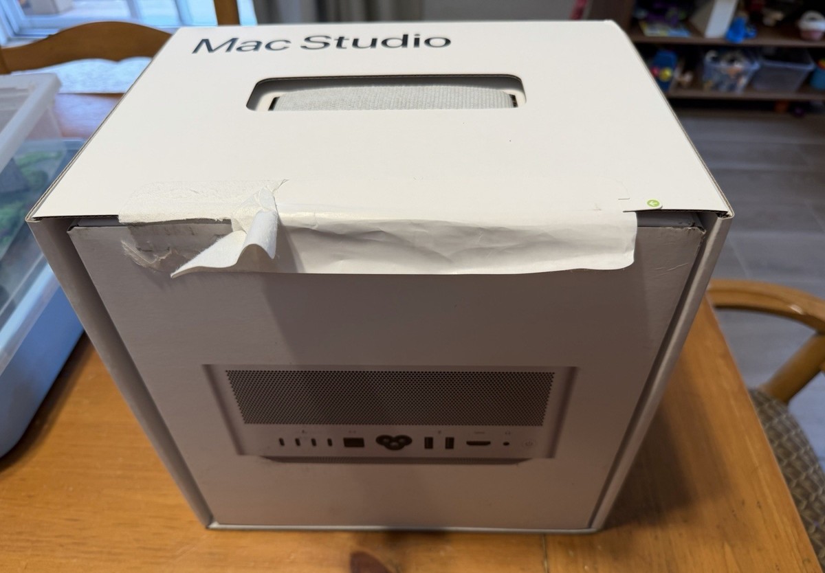 2023 Apple Mac Studio | M2 Ultra | 128GB/2TB SSD/24C CPU/76C GPU