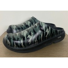 Oofos Oocloog Recovery camo rubber slip-on comfort clogs shoes, M9-W11