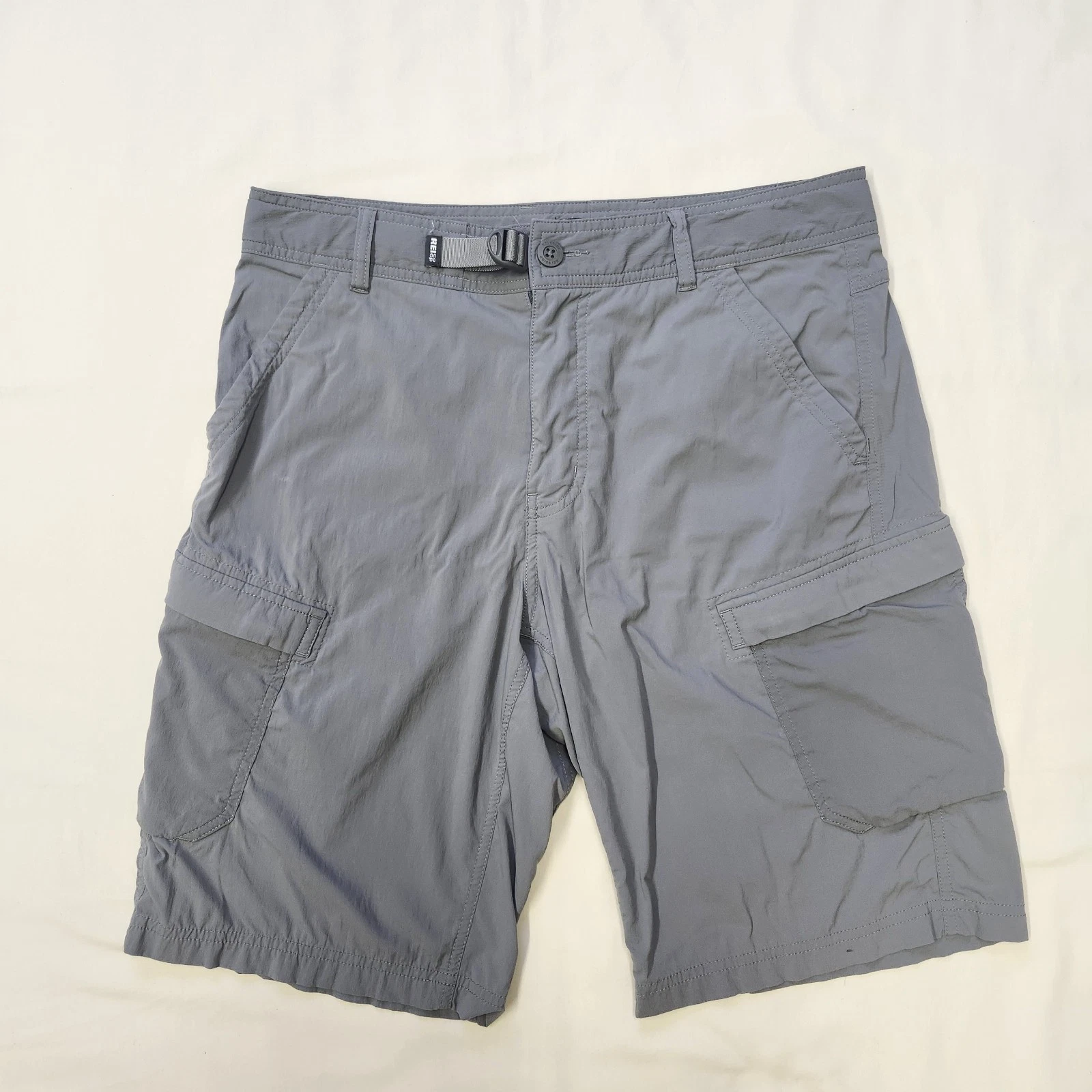 REI CO-OP Sahara Trail Hiking Cargo Shorts Men's 32 Gray Relaxed UV Protection