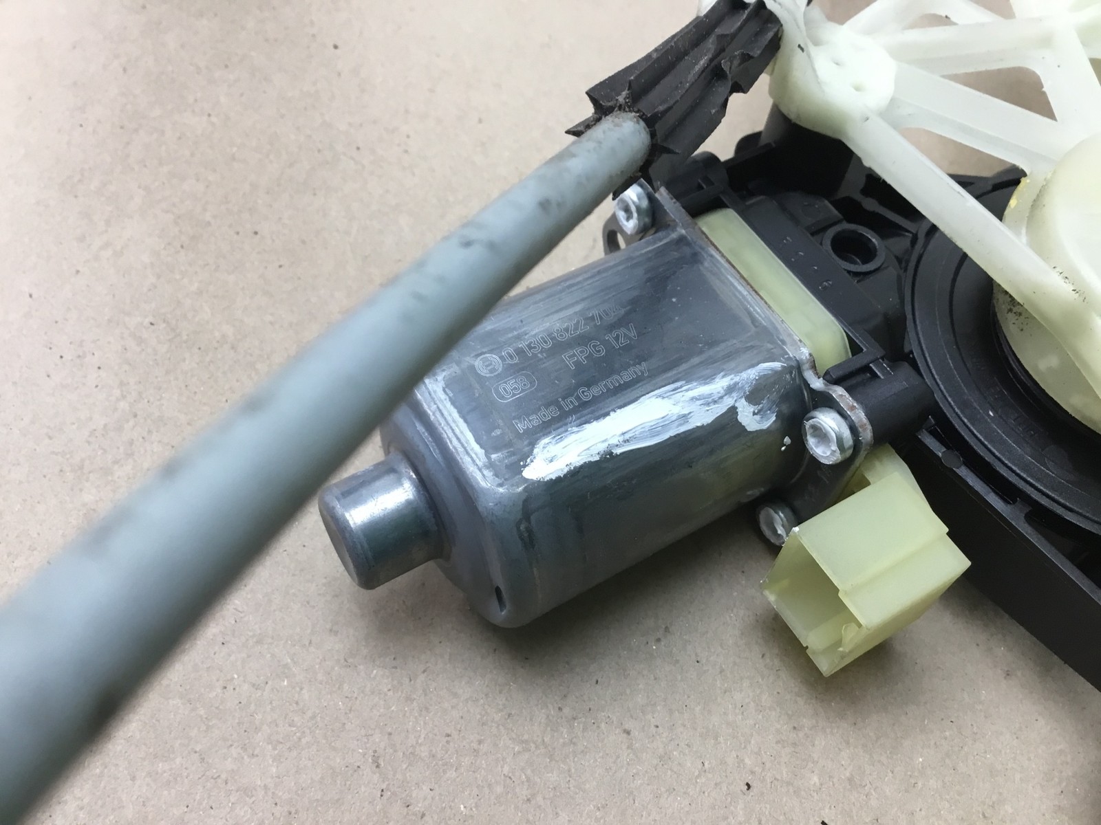 Bentley Bentayga 2019 V8 Rear Left Driver Door Window Regulator Motor 16-20 :M