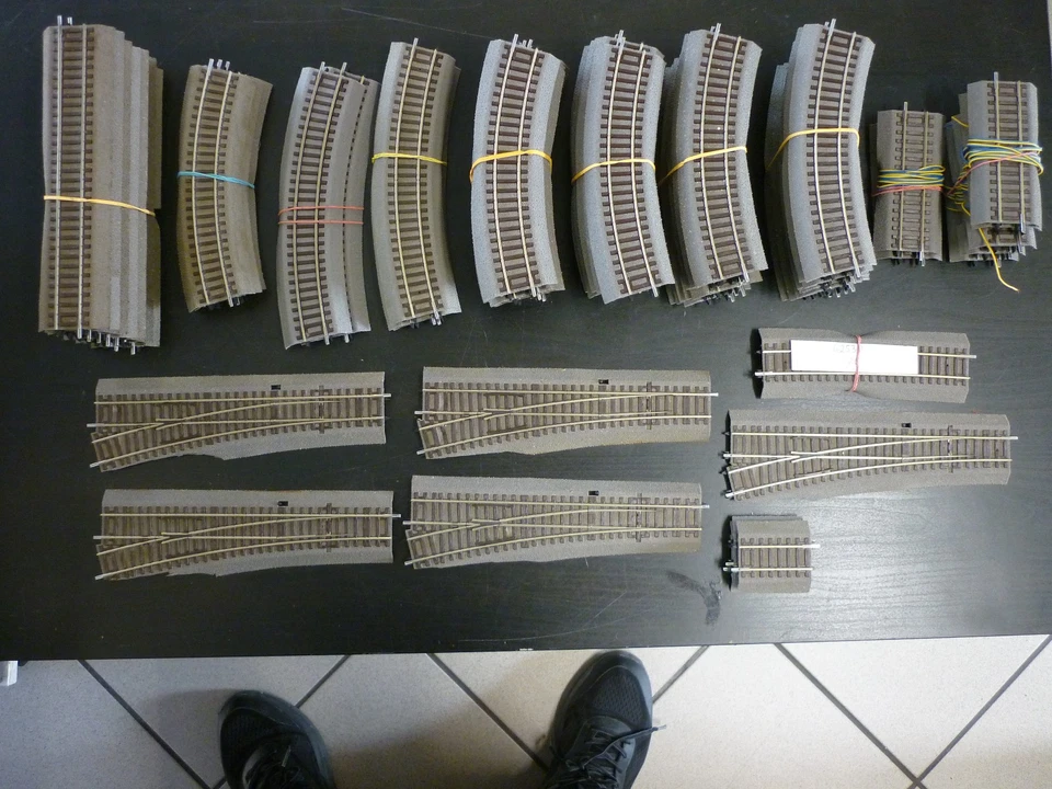 Roco Line H0 Gleis Konvolut mit Bettung siehe Liste ohne OVP