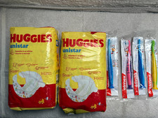 Baby Kleinkind Paket 2x HUGGIES Windeln 6 - 15-30kg - 4x ELMEX Zahnbürsten 2-6 J
