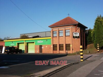 FOTO MILES INDUSTRIES SHERWOOD ROAD BROMSGROVE ES GIBT VIELE UND VERSCHIEDENE LICHTER