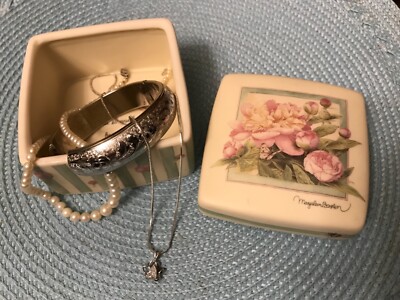 Marjolein Bastin Peony trinket/jewel box - Certain people add so much to Living