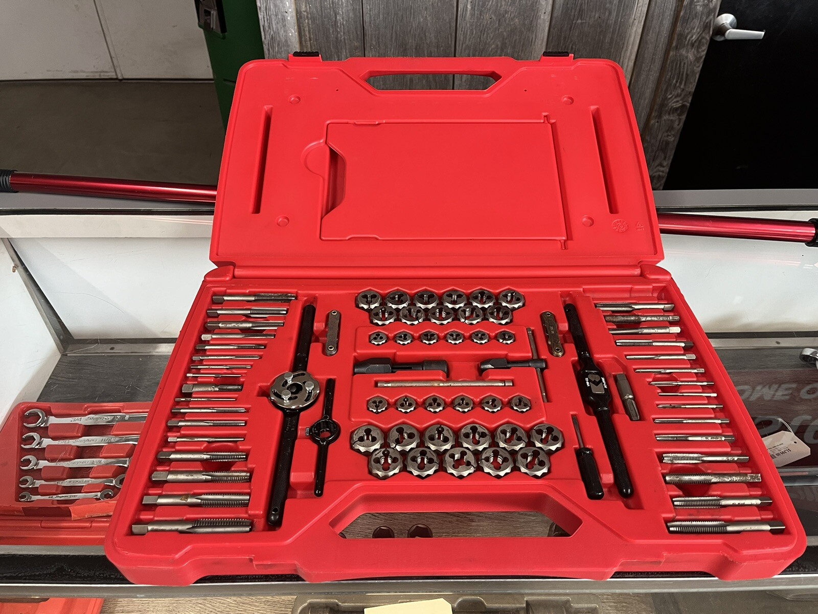 SnapOn 76Piece Tap and Die Master Set TDTDM500 SAE & METRIC *NICE