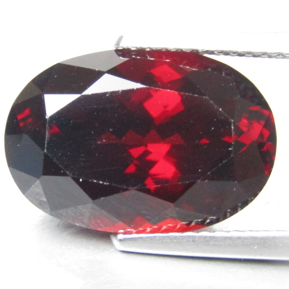 Precioso granate almandino natural de 9,19 quilates bonito forma ovalada piedras preciosas sueltas Foto 4 de 4