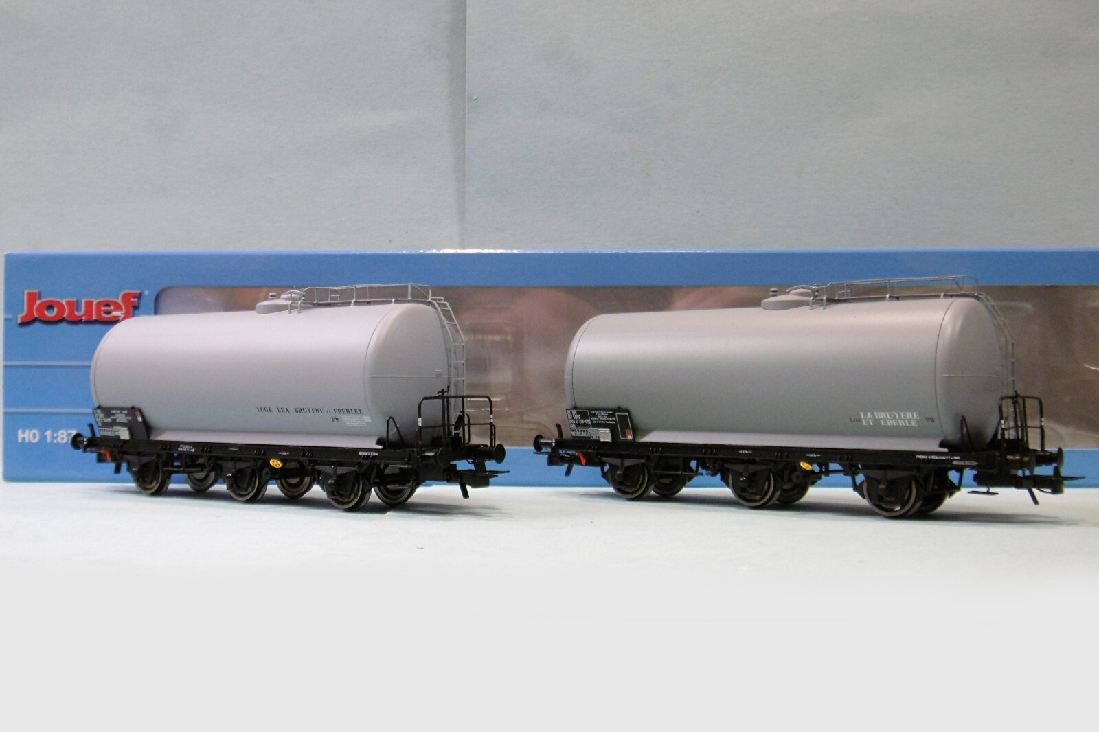 Wagons citernes Jouef HJ6248 HO d'exception en livrée Bruyere Eberlet à 3 essieux