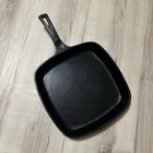 Vintage Unmarked Wagner Ware 9 1/2  Square Skillet  Cast Iron Made in USA Thumb