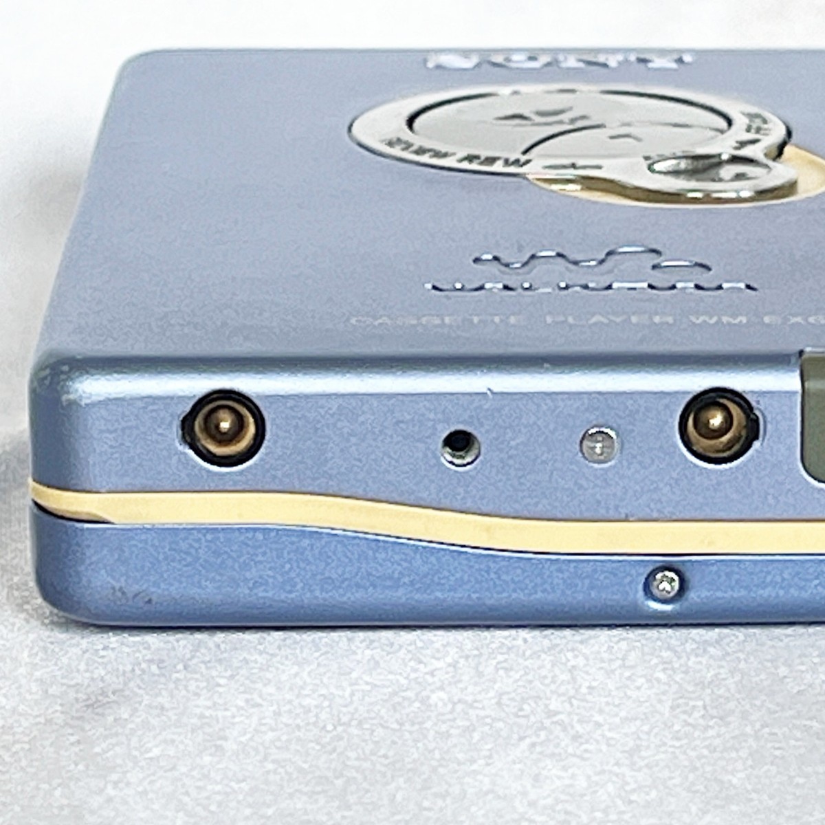 SONY WM-EX621 2001 Purple Walkman Vintage Cassette Player From