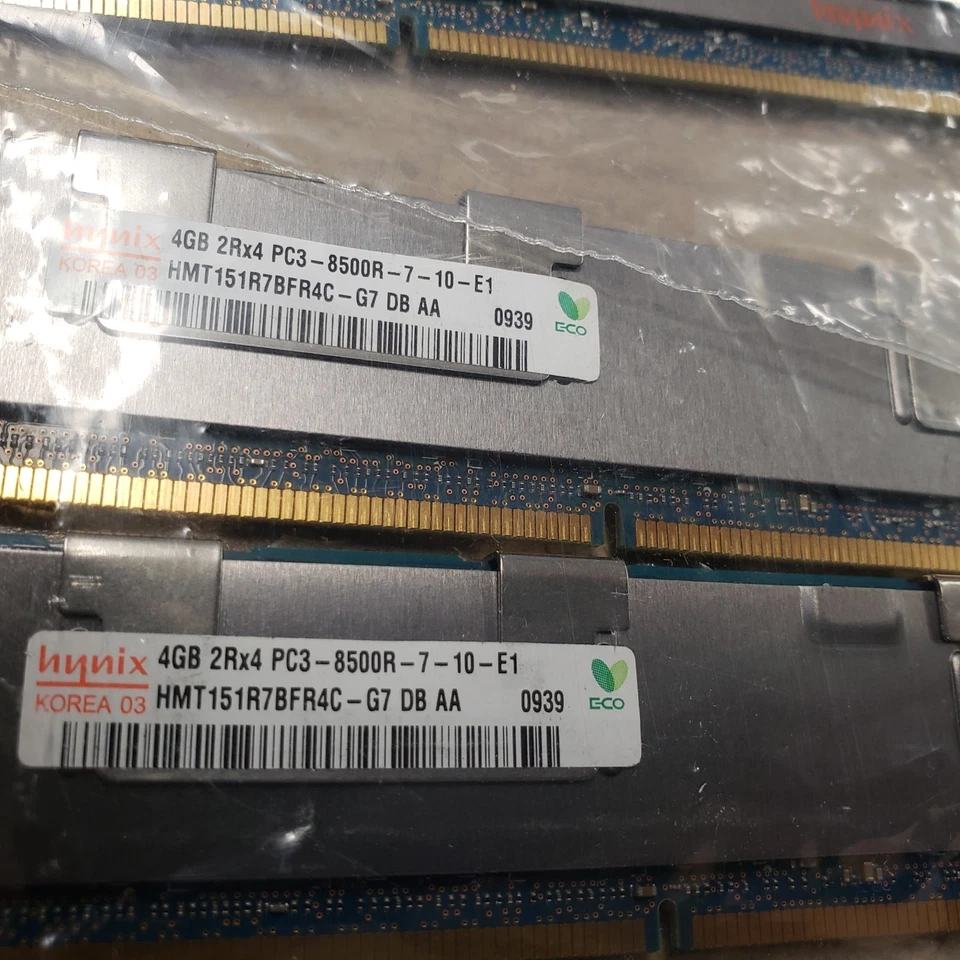 X6 LOT Hynix 4GB DDR3 PC3-8500 (DDR3-1066) Server Memory HMT151R7BFR4C-G7 DB AA - Image 3 of 4