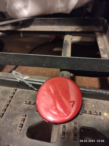 BMW X6 E71 Abdeckung Abschleppöse Stoßstange Vorne Abdecköse 7176275 Rot