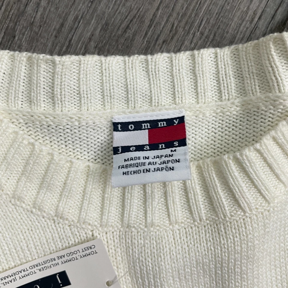 Novo com etiquetas Tommy Hilfiger Suéter Masculino Pulôver Gola Redonda Malha Logotipo Marfim Tamanho M - Imagem 3 de 4