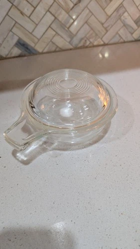 Vintage PYREX Handled Grab It Bowl  With Lid. Clear Glass. 601 B 601 C