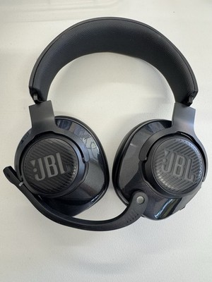 jbl quantum 400 Wired Over Ear Gaming Headset.