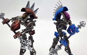 Lot of 2 Vintage LEGO BIONICLES Rahkshi Sets 8587 & 8590 - Complete no man/box