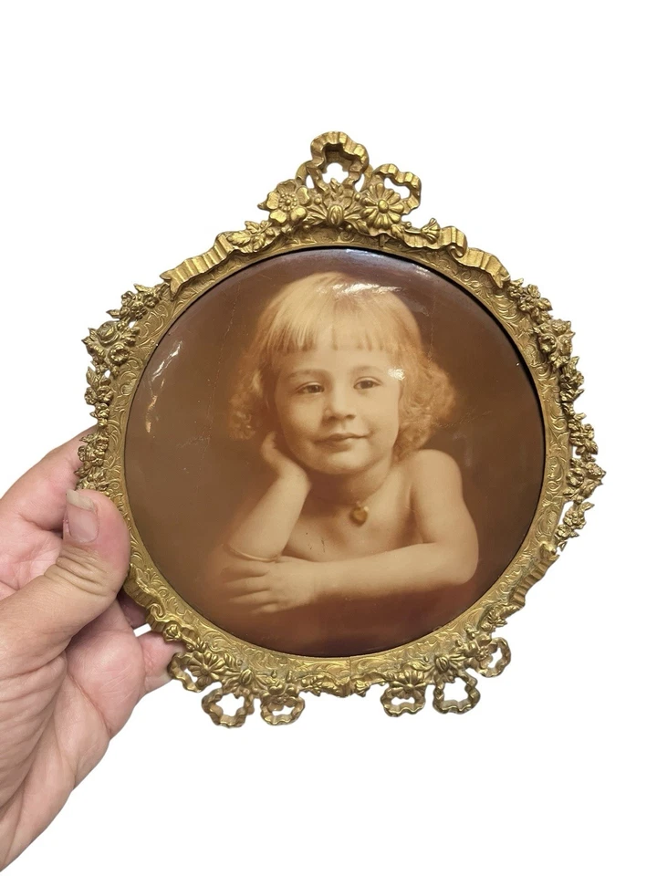 Antique 1900s Celluloid Little Girl Kid Gold Tin Frame Columbia Medallion Studio - Image 4 of 4