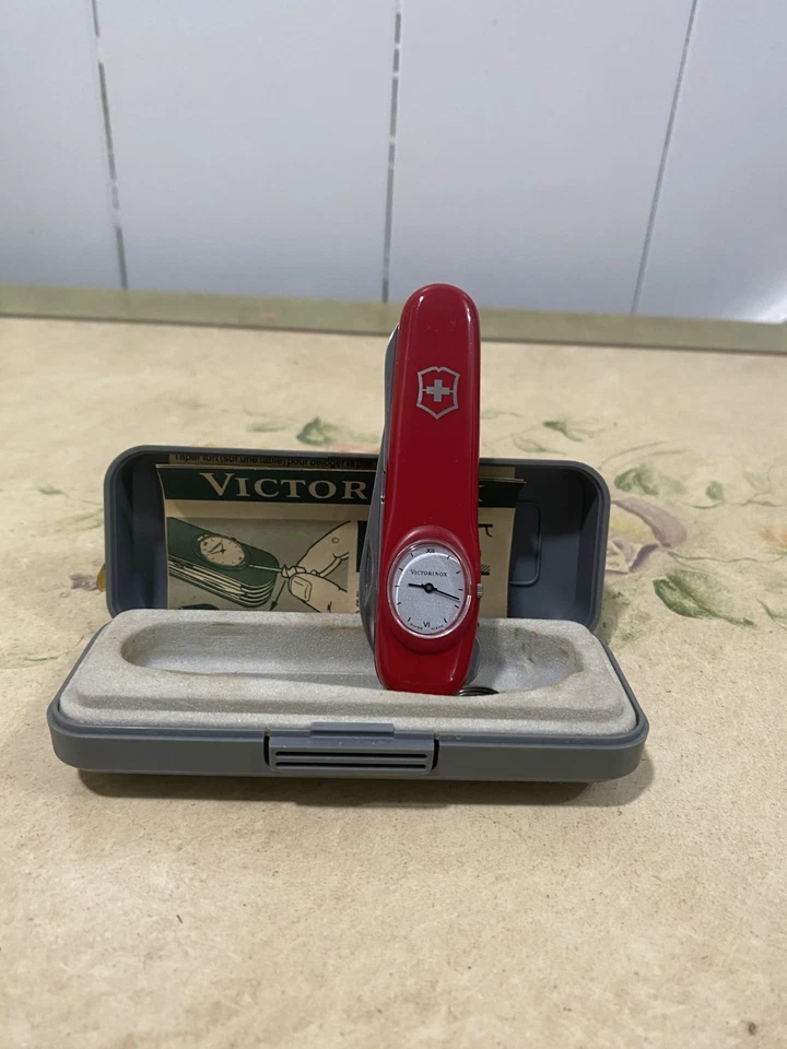 RELOJ CRONOMETRADOR VICTORINOX / JUEGO DE NAVAJA NUEVO EN CAJA NUNCA USADO Foto 4 de 4