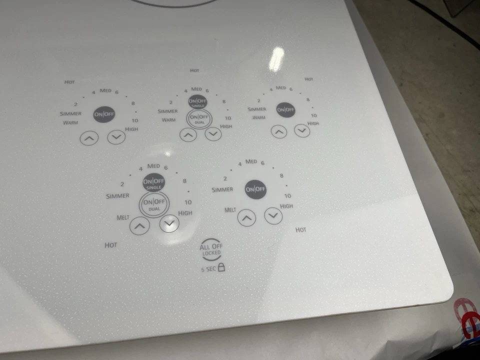 Kenmore Cocina Eléctrica Blanca Drop In para 27” KM Elite 47602 y 30” 49023 Foto 4 de 4