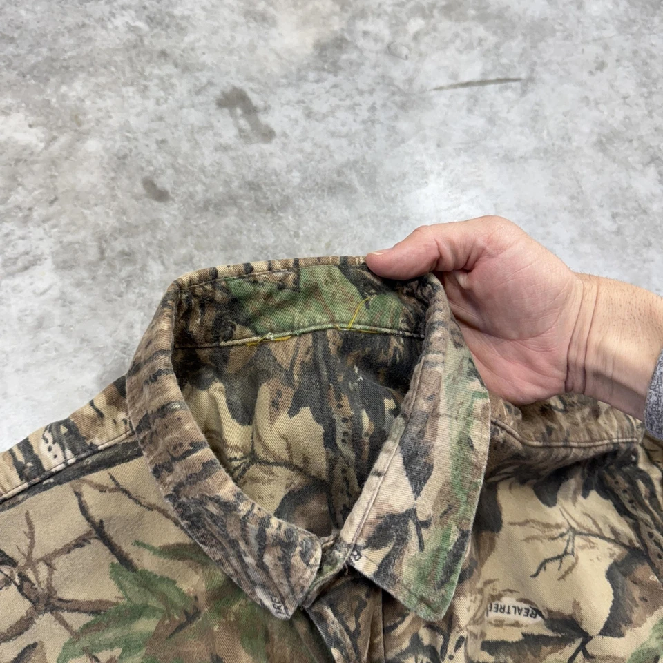 Realtree Shirt Mens Extra Large Brown Green Camo Hunting Button Front Pockets - Image 2 of 4