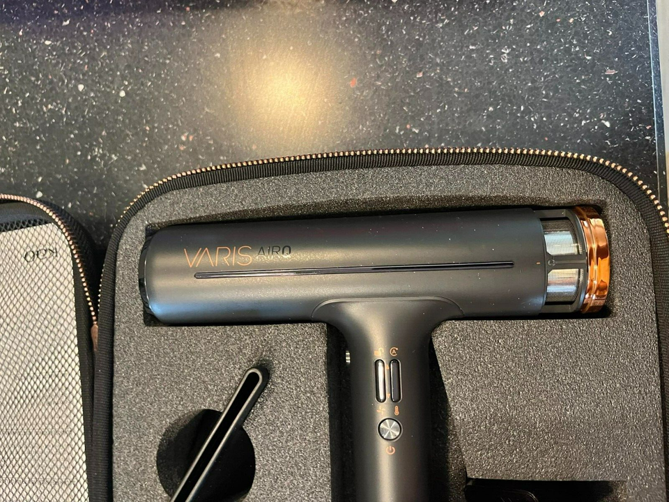 Varis airQ Blow Dryer Hair Dryer Dyson brush supersonic lightweight