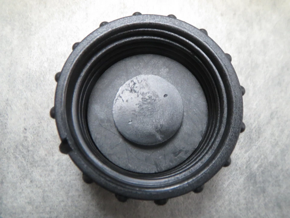 Крышка масляная для Volkswagen Eurovan Vanagon OEM подлинная VW 070115311 сделано в Германии - Изображение 3 из 4