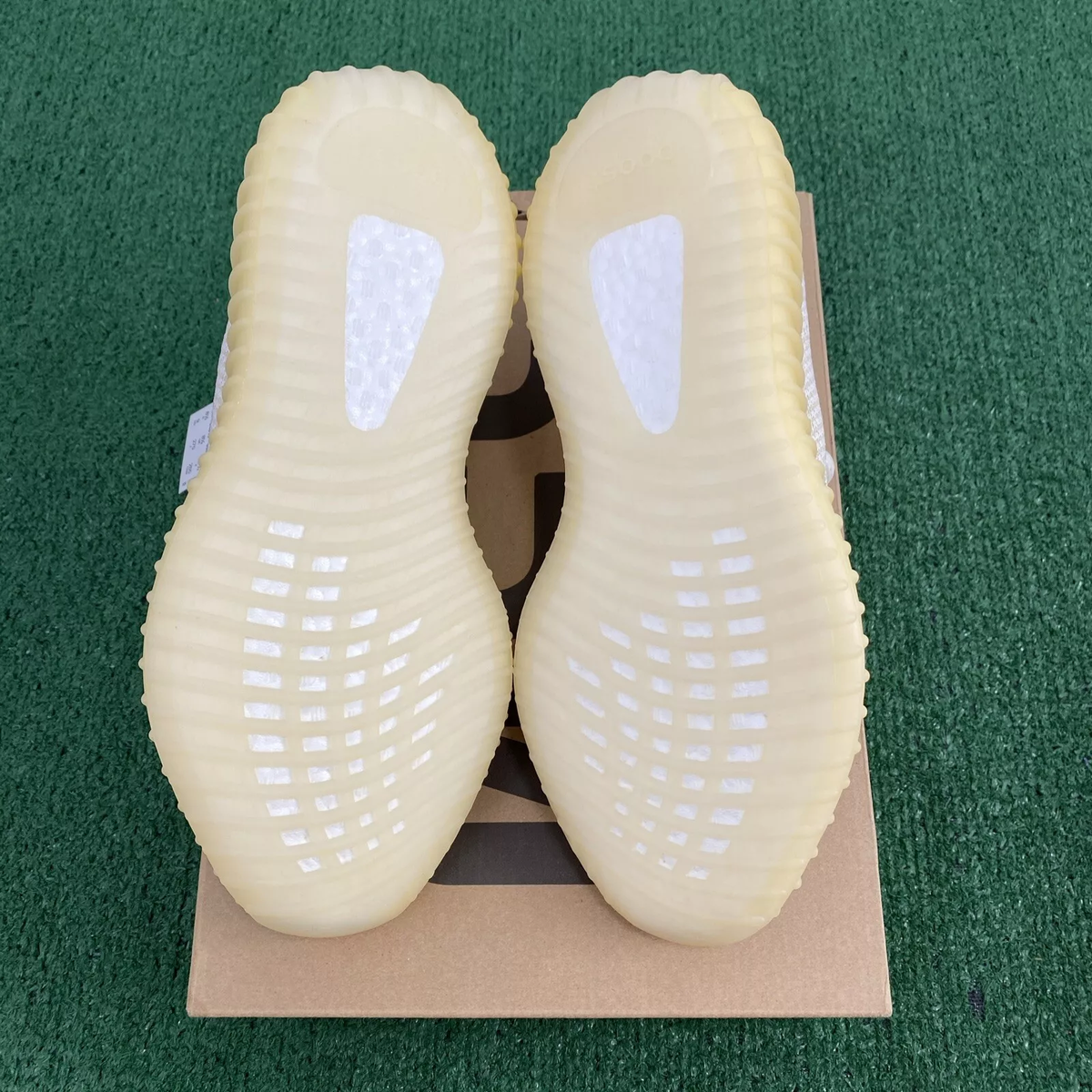 NWT Size 8 - Adidas Yeezy Boost 350 V2 FZ5246 Adidas Yeezy Boost 350 V2 Natural FZ5246 Men main image 2