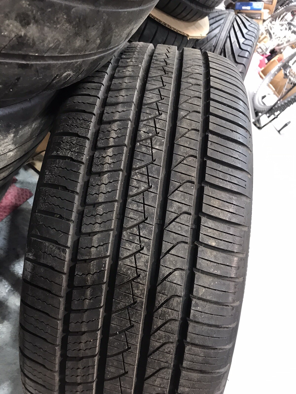 Maserati Quattroporte OEM 20" Wheel Set Of 4 With Tires.