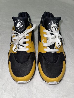 nike huarache black yellow