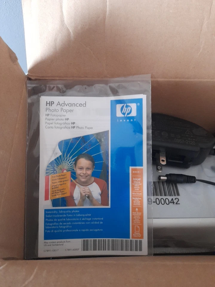 HP Photosmart A444 Portable printing Dock With Printing Paper.  NO CAMERA - Image 3 of 4