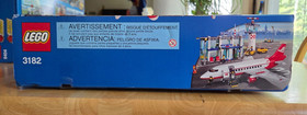 Lego 3182 city airport passenger airplane terminal building new sealed retired