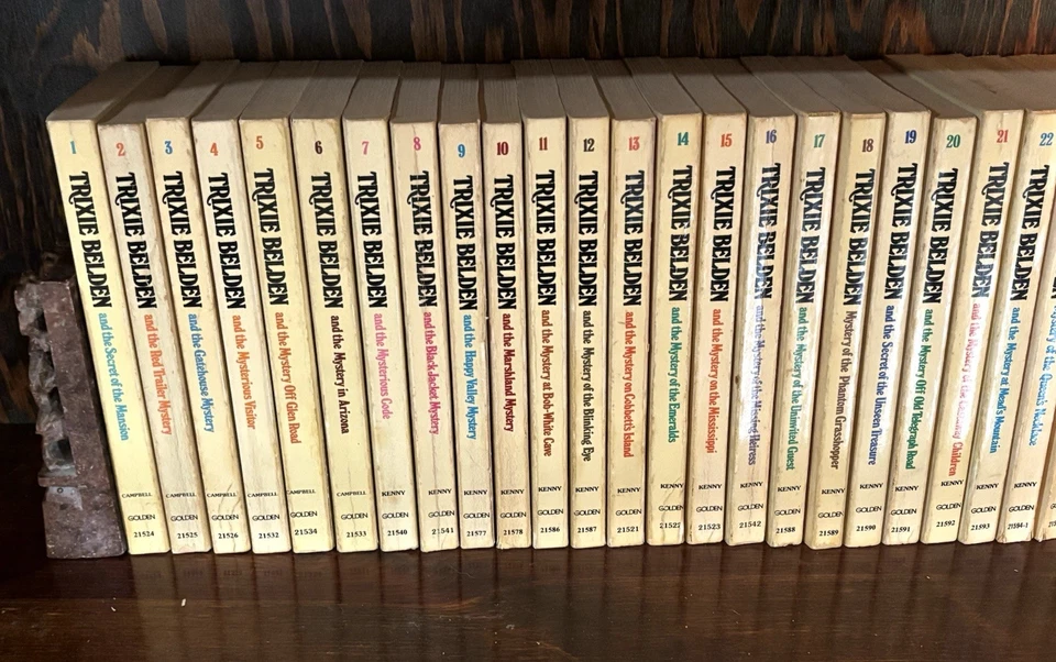 Trixie Belden - Complete Book Set 1 - 39 Paperbacks - Image 2 of 4