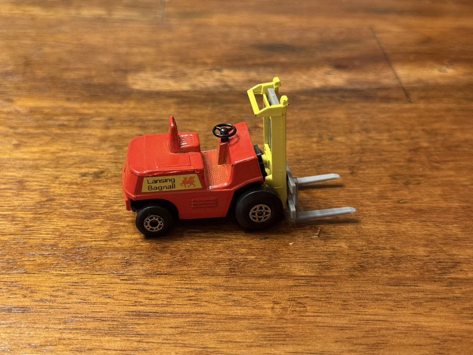 Matchbox Vintage Lot of 13 Cars/ Trucks All Made In England Exelent Condition - Image 2 of 4