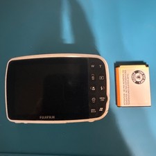 Fujifilm FinePix Z30 10MP Compact Digital Camera White