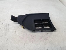 TOYOTA YARIS P9 Andere Teile des Innenraums 589170D160 1.50 Petrol 34236794