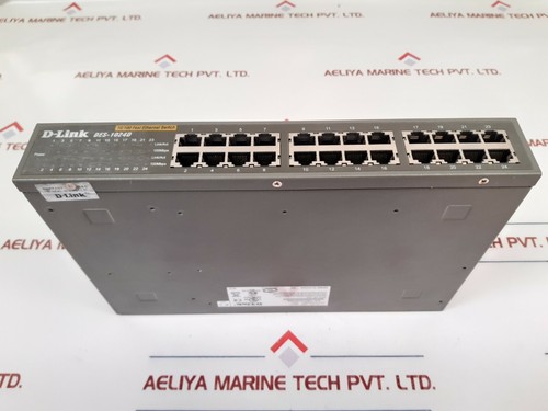 D-Link DES-1024D 10/100 Fast Ethernet Switch - Picture 3 of 8